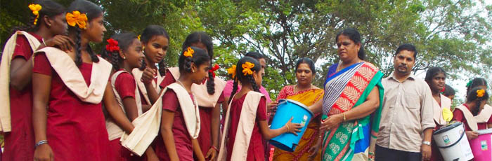 Government School Girl Students take pledge to follow safe hygiene practices