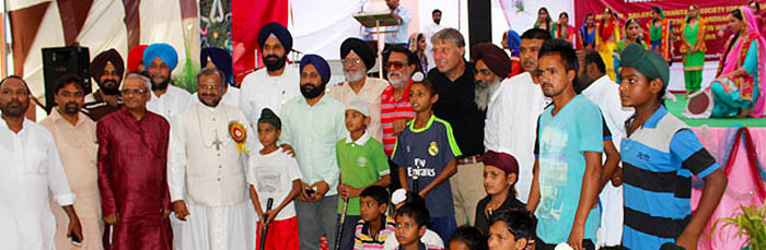 HOCKEY AGAINST DRUGS